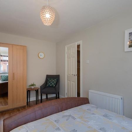 New Modern City Centre Apartment Belfast Esterno foto