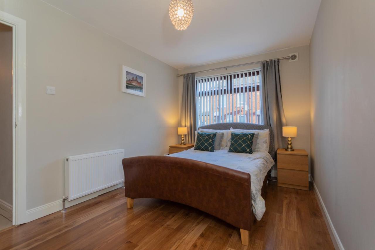 New Modern City Centre Apartment Belfast Esterno foto