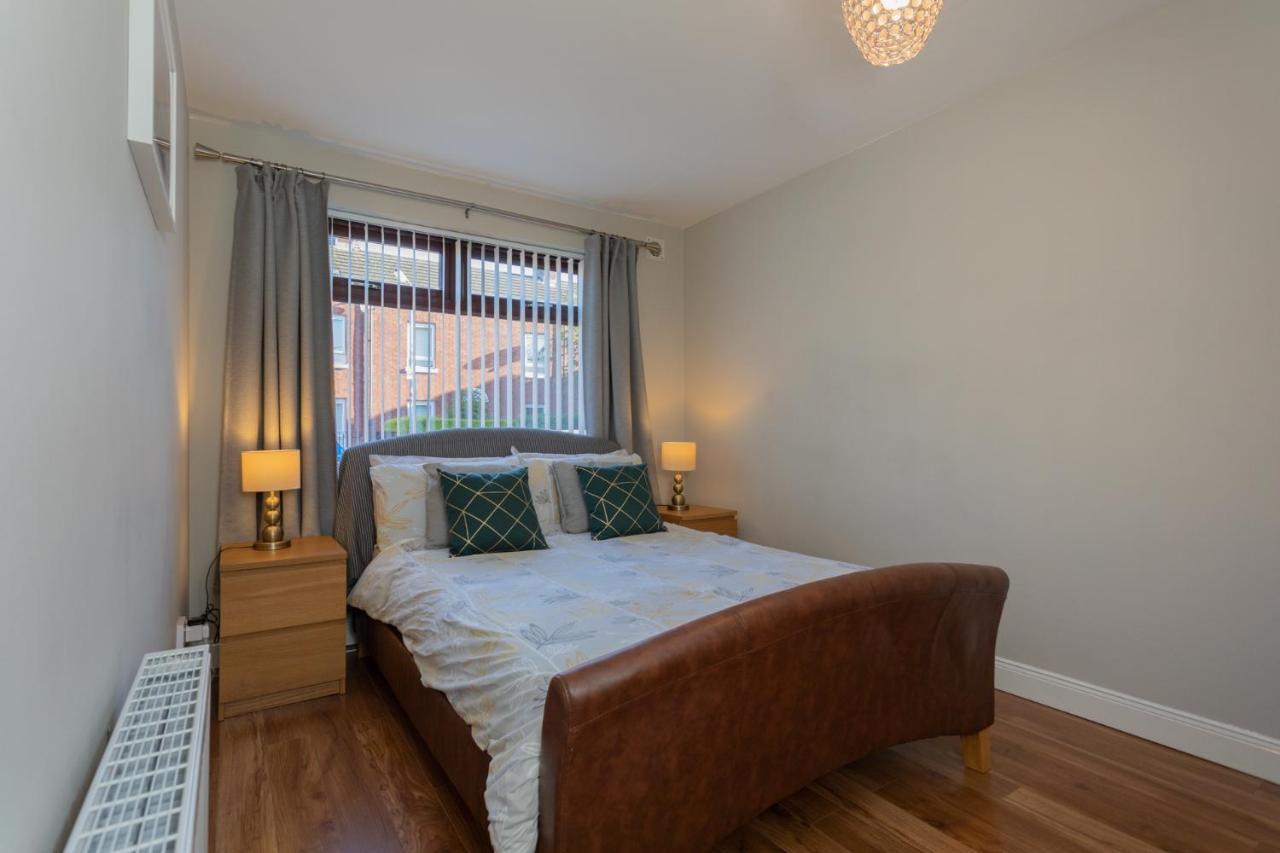 New Modern City Centre Apartment Belfast Esterno foto