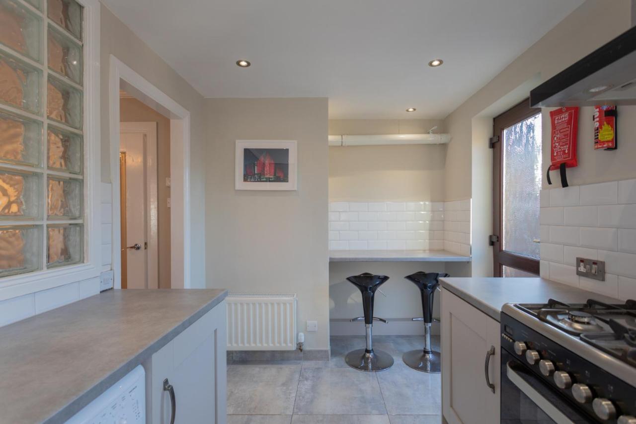 New Modern City Centre Apartment Belfast Esterno foto